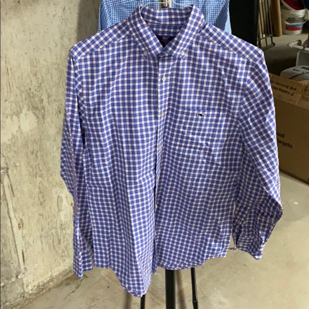 🐳Vineyard Vine Cotton Button down shirt
